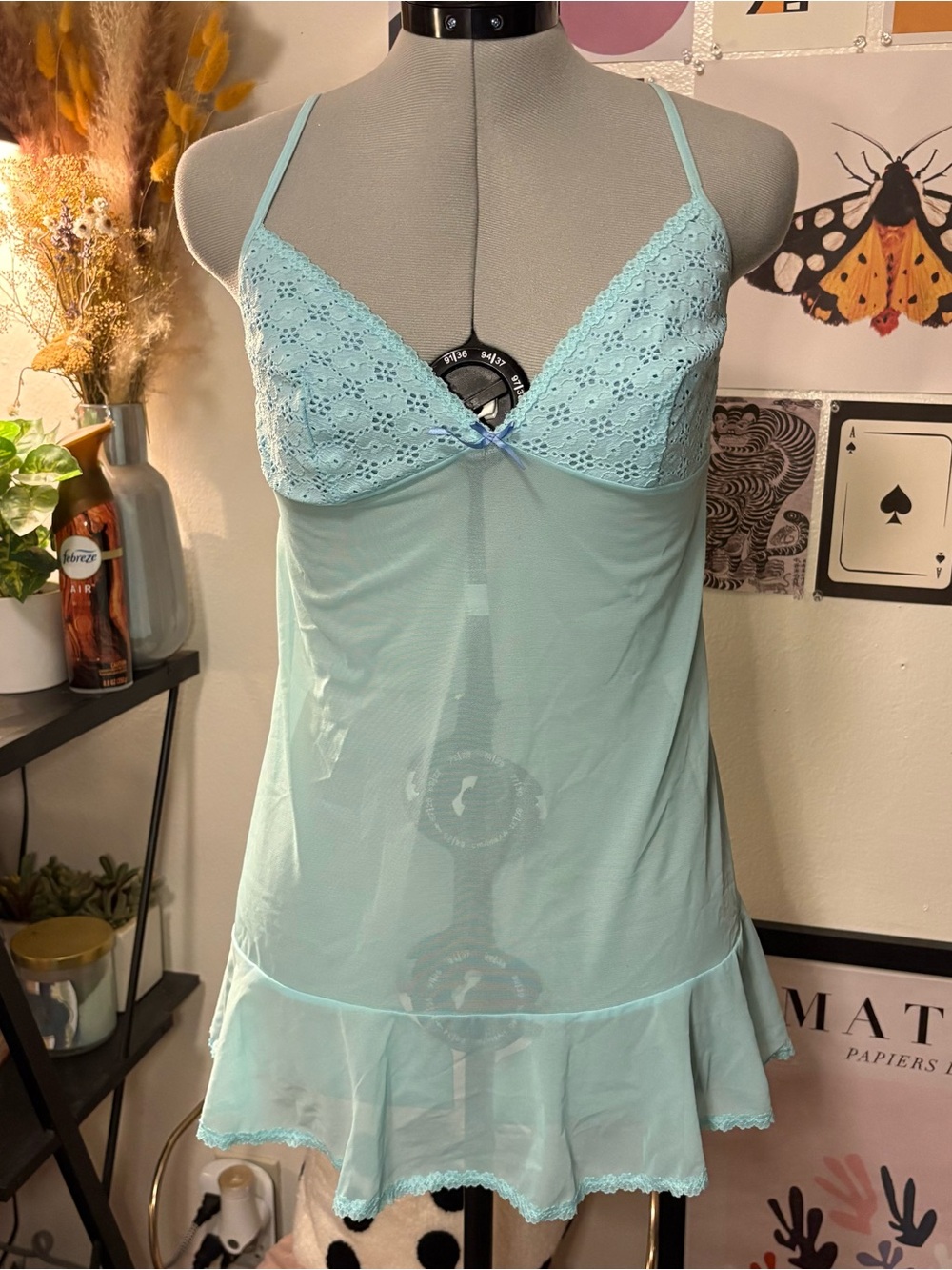 Victoria’s Secret Angels Blue Sheer Ruffle Hem Lace Slip L